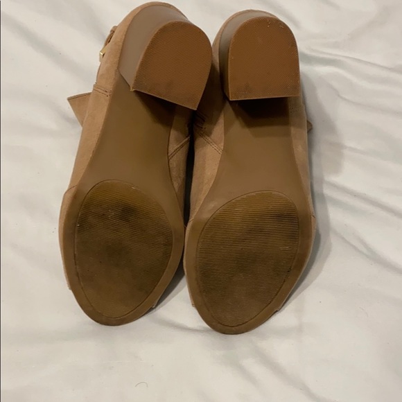 APT.9 Tan booties. - Picture 3 of 5